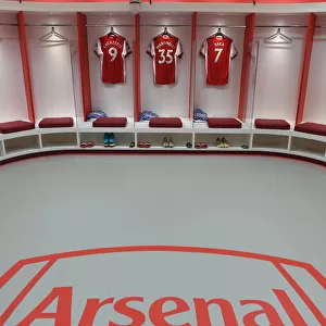 Arsenal: Pre-Match Focus in the Changing Room before Arsenal vs Burnley (Premier League 2021-22)