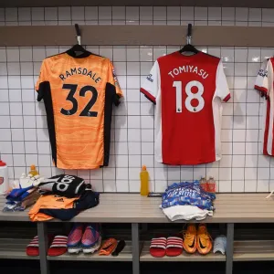 Arsenal Pre-Match: Ramsdale, Tomiyasu, and Cedric's Hanging Shirts in the Changing Room (Tottenham vs Arsenal, Premier League 2021-22) Arsenal Pre-Match: Ramsdale, Tomiyasu, and Cedric's Hanging Shirts in the Changing Room (Tottenham vs Arsenal, Premier League 2021-22)