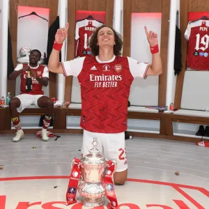 アーセナル FA cup 2020 記念フレーム Arsenal's 2020 FA Cup Final Loss to Chelsea at Wembley. Art