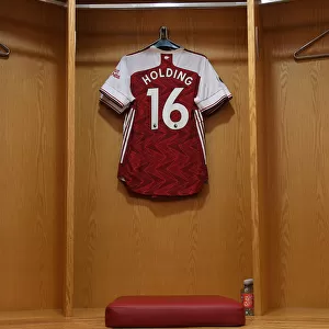 Arsenal: Rob Holding Prepares for Arsenal v Watford (2019-20)