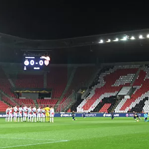 Arsenal and Slavia Prague Players Take a Knee before UEFA Europa League Quarterfinal Match in Prague