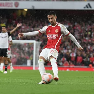 Arsenal Soar: Vieira's Assists Fuel Nketiah's Brace Against Fulham (2023-24 Premier League)