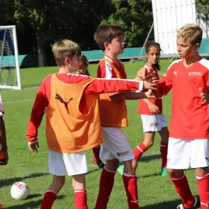 Arsenal Soccer School 2017: Train with Arsenal FC - Residential Camp Arsenal Soccer School 2017: Train with Arsenal FC - Residential Camp
