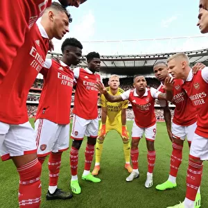 Arsenal Squad Unites: A Powerful Display of Team Spirit Against Tottenham in the Premier League 2022-23