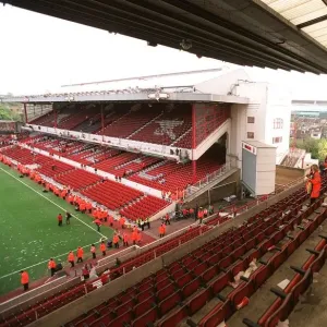 Arsenal Stadium: Empty Victory - Arsenal 4:2 Wigan Athletic, FA Premiership, 2006 Arsenal Stadium: Empty Victory - Arsenal 4:2 Wigan Athletic, FA Premiership, 2006