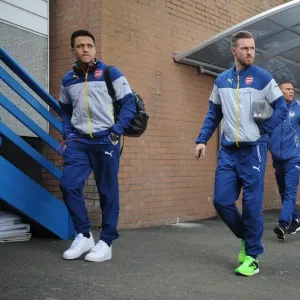 Arsenal Stars Sanchez and Ramsey Arrive at Turf Moor Before Burnley Clash (2015) Arsenal Stars Sanchez and Ramsey Arrive at Turf Moor Before Burnley Clash (2015)