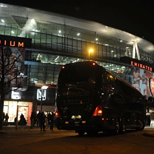 Arsenal Team Arrival at Emirates Stadium: Arsenal vs Leicester City, Premier League (2015)