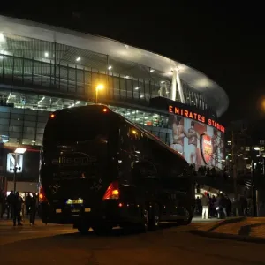 Arsenal Team Arrival at Emirates Stadium: Arsenal vs Leicester City, Premier League (2015)