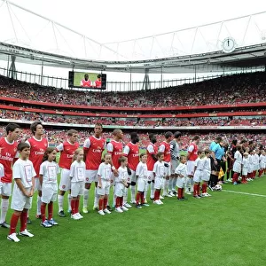 Arsenal team line up before the match. Arsenal 1: 1 AC Milan. Emirates Cup, pre season