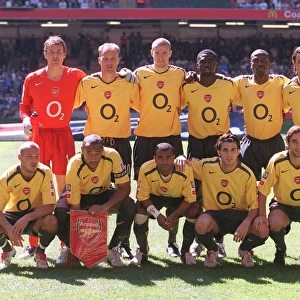 The Arsenal team before the match. Arsenal 1: 2 Chelsea. FA Community Shield