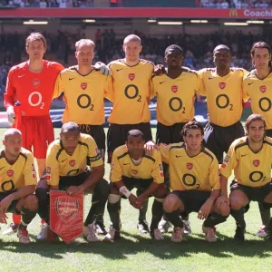 The Arsenal team before the match. Arsenal 1: 2 Chelsea. FA Community Shield