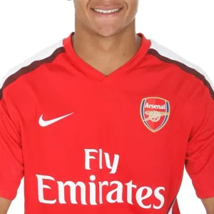 Arsenal Team Photocall: Denilson at Emirates Stadium (August 2008) Arsenal Team Photocall: Denilson at Emirates Stadium (August 2008)