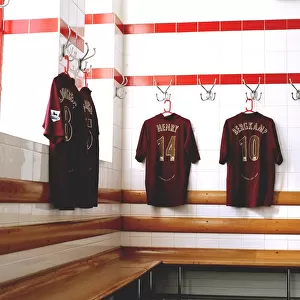 Arsenal Team Unity: Gathering for Victory in the Home Changeroom, Highbury, London, 2006