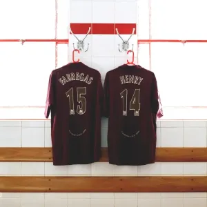 Arsenal Team Unity: Preparing for Victory in the Home Changeroom, Highbury, London, 2006 Arsenal Team Unity: Preparing for Victory in the Home Changeroom, Highbury, London, 2006