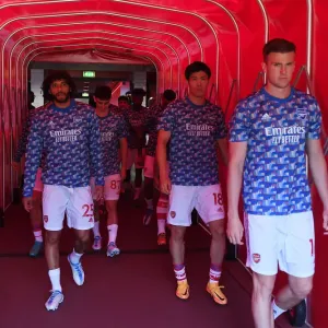 Arsenal Trio: Elneny, Tomiyasu, Holding - Pre-Match Huddle vs Leeds United (2021-22) Arsenal Trio: Elneny, Tomiyasu, Holding - Pre-Match Huddle vs Leeds United (2021-22)