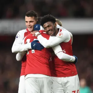 Arsenal Triumph: Ozil, Xhaka, Maitland-Niles Celebrate Goal vs Newcastle United (2017-18)