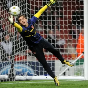 Arsenal Triumphs 3-1 over Olympiacos in UEFA Champions League Group Stage: James Shea's Victory at Emirates Stadium