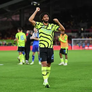 Arsenal Triumphs in Carabao Cup: Mohamed Elneny Celebrates Victory over Brentford