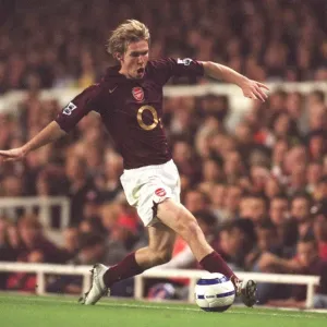Arsenal Triumphs Over Everton: Alex Hleb's Brilliant Performance in Arsenal's 2:0 FA Premier League Victory at Highbury, London (September 19, 2005)
