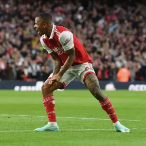 Arsenal Triumphs Over Liverpool: Bukayo Saka's Hat-Trick Secures Exciting 3-2 Victory