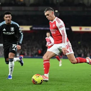 Arsenal v Aston Villa - Premier League Arsenal v Aston Villa - Premier League