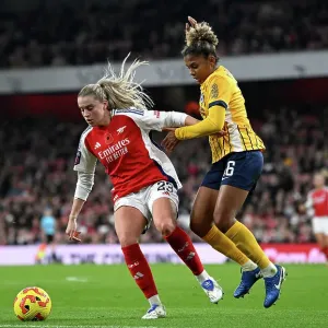 Arsenal v Brighton & Hove Albion - Barclays Women's Super League Arsenal v Brighton & Hove Albion - Barclays Women's Super League