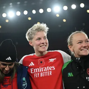 Arsenal v Brighton & Hove Albion - Barclays Women's Super League Arsenal v Brighton & Hove Albion - Barclays Women's Super League