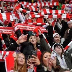 Arsenal v Chelsea - FA Women's Continental Tyres League Cup Final
