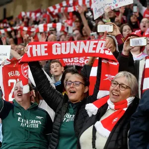 Arsenal v Chelsea - FA Women's Continental Tyres League Cup Final