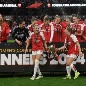 Arsenal v Chelsea - FA Women's Continental Tyres League Cup Final