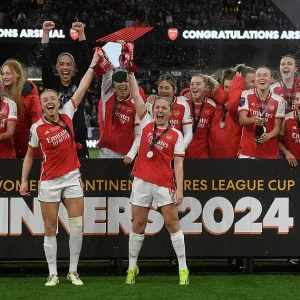 Arsenal v Chelsea - FA Women's Continental Tyres League Cup Final