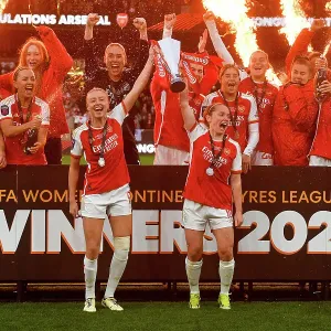 Arsenal v Chelsea - FA Women's Continental Tyres League Cup Final