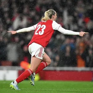 Arsenal v Chelsea - UEFA Women's Champions League 2025/26 Quarter-finals First Leg