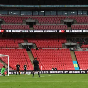 Arsenal 2020-21 Collection: Arsenal v Liverpool - FA Community Shield 2020-21