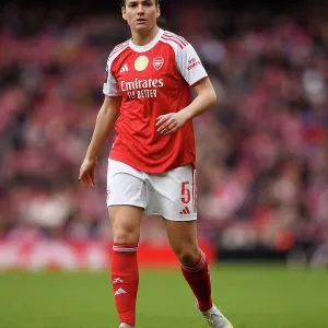 Arsenal v Manchester City - Barclays Women's Super League<br> Arsenal v Manchester City - Barclays Women's Super League Arsenal v Manchester City - Barclays Women's Super League<br> Arsenal v Manchester City - Barclays Women's Super League
