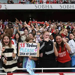 Arsenal v Manchester City - Barclays Women's Super League LONDON, ENGLAND - SEPTEMBER 22: during the Barclays Women's Super League match between Arsenal and Manchester City at Emirates Stadium on September 22, 2024 in London, England