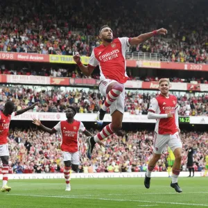 Arsenal 2021-22 Prints: Arsenal v Norwich City 2021-22
