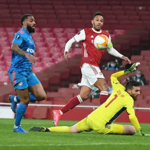 Arsenal v Olympiacos UEFA Europa League Print Arsenal v Olympiacos UEFA Europa League Print