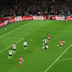Arsenal v Tottenham Hotspur - Premier League