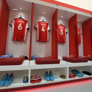 Arsenal v Wolverhampton Wanderers - Premier League