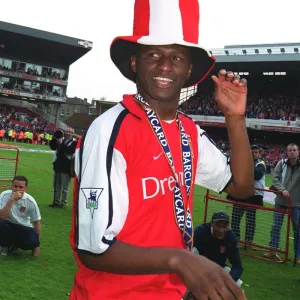Arsenal vice-captain Patrick Viira celebrates after the match