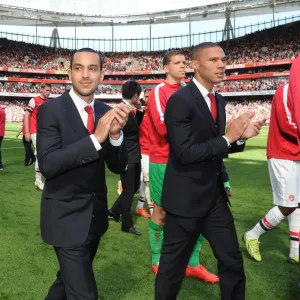 Arsenal Victory: Walcott and Gibbs Celebrate Over West Bromwich Albion (2013-14) Arsenal Victory: Walcott and Gibbs Celebrate Over West Bromwich Albion (2013-14)