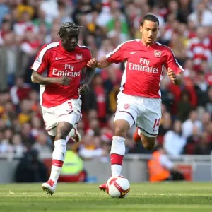 Arsenal Victory: Walcott and Sagna Celebrate 2-0 Over Manchester City, 2009 Arsenal Victory: Walcott and Sagna Celebrate 2-0 Over Manchester City, 2009