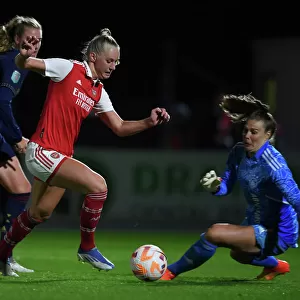 Arsenal vs Ajax: Battle of Stars in Women's Football - Blackstenius vs Kop