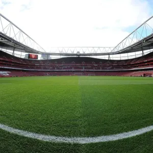Arsenal vs Aston Villa: Emirates Stadium, Premier League 2014-15