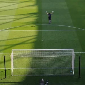 Arsenal vs Aston Villa: Premier League Showdown at Emirates Stadium (2011-12)
