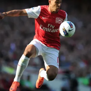 Arsenal vs Aston Villa: Premier League Showdown at Emirates Stadium (2011-12)