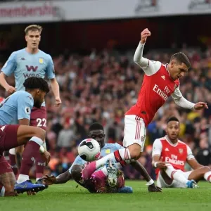 Arsenal vs Aston Villa: Torreira vs Nakamba Battle in the Premier League