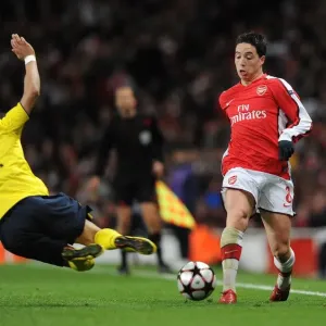 Arsenal vs. Barcelona: Nasri vs. Alves - Thrilling 2-2 Stalemate in the 2010 UEFA Champions League Quarterfinals
