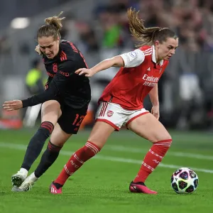 Arsenal vs. Bayern Munchen: UEFA Women's Champions League Quarter-Final 1st Leg